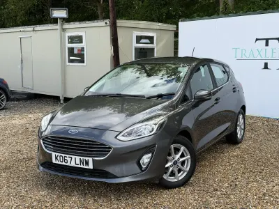 Used Ford Fiesta Zetec 100 HP (73 kW) 2018 Grey Hatchback