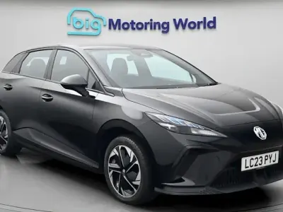 Used MG MG4 EV SE 319 kW (435 HP) 2023 Black Hatchback