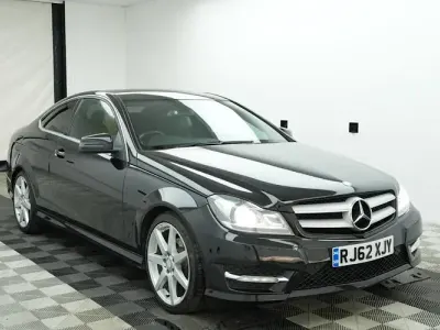Usado Mercedes C180 AMG 156 HP (114 kW) 2012 Coupé