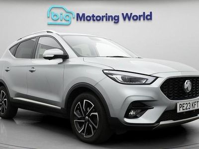 Używany MG ZS Exclusive 111 KM (81 kW) 2023 Srebrny SUV