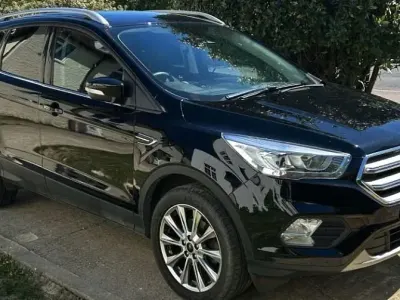 Second-hand Ford Kuga Titanium 120 CP (88 kW) 2019 Negru SUV