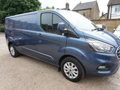 Used Ford Transit Custom Limited 130 HP (95 kW) 2021 Blue Van