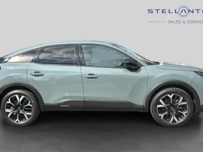 New Citroën C4 PureTech 127 HP (93 kW) 2026 Green SUV
