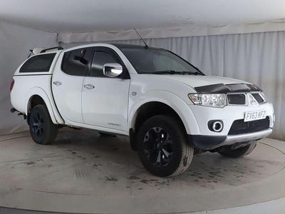 Second-hand Mitsubishi L200 176 CP (129 kW) 2013 Alb Pickup
