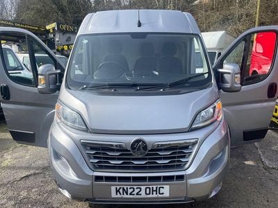 Used Vauxhall Movano Edition 140 HP (102 kW) 2022 Grey MPV