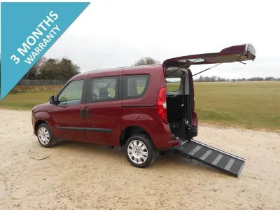 Used Fiat Doblò 95 HP (69 kW) 2013 Red MPV