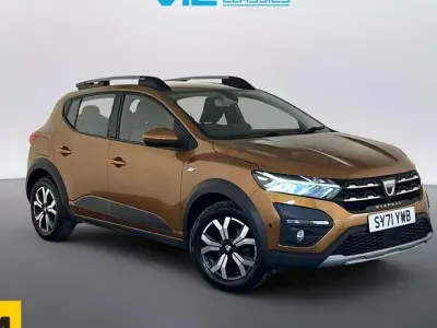 Usado Dacia Sandero Prestige 91 CV (66 kW) 2022 Naranja Utilitario