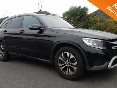 Usado Mercedes GLC220 SE 170 HP (125 kW) 2017 Preto SUV