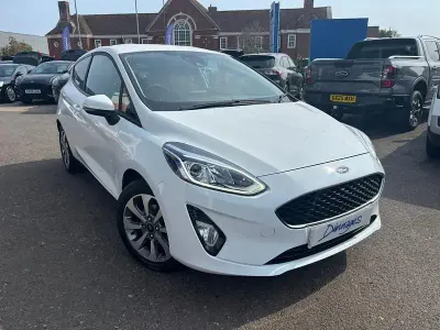 Used Ford Fiesta Trend 75 HP (55 kW) 2020 White Hatchback