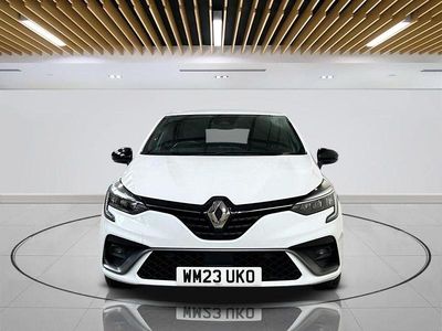 Used Renault Clio V RS Line 90 HP (66 kW) 2023 White Hatchback