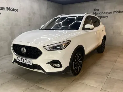 Usado MG ZS Exclusive 106 CV (77 kW) 2024 Blanco SUV