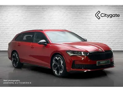 Used Skoda Superb SportLine 150 HP (110 kW) 2025 Carmine red metallic Estate