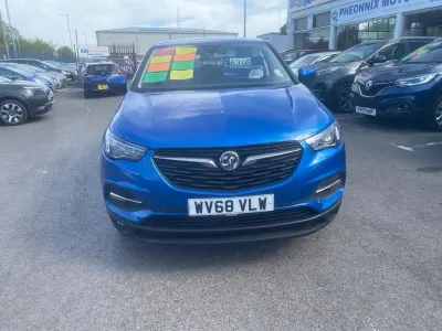 Used Vauxhall Crossland X 2018 White SUV