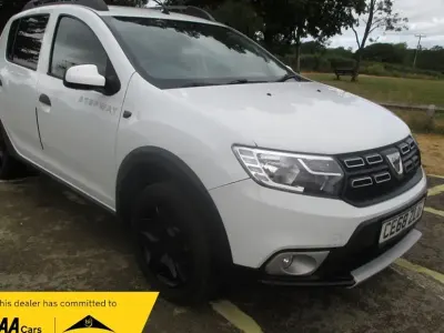 Used Dacia Sandero Essentiel 90 HP (66 kW) 2018 White Hatchback
