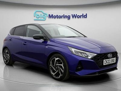 Używany Hyundai i20 Ultimate 101 KM (74 kW) 2023 Niebieski Hatchback