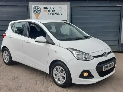 Used Hyundai i10 SE 66 HP (48 kW) 2014 White Hatchback