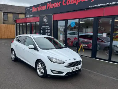 Używany Ford Focus Zetec 2017 Biały Hatchback