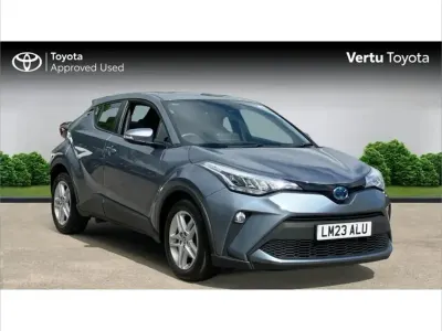 Second-hand Toyota C-HR 122 CP (89 kW) 2023 Gri SUV