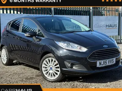 Używany Ford Fiesta Titanium 2015 Czarny Hatchback