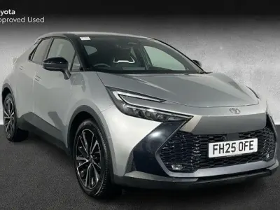 Used Toyota C-HR 223 HP (164 kW) 2025 Silver bitone SUV