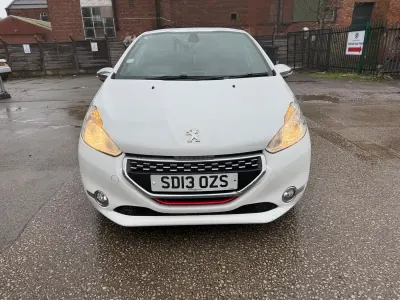 Used Peugeot 208 GTi 2013 White Hatchback