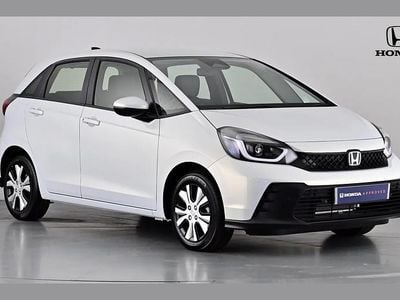 Premium sunlight white New 2025 Honda Jazz Elegance Hatchback | £23,450 (Good price)