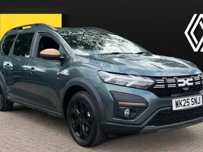 Used Dacia Jogger Extreme 141 HP (103 kW) 2025 Green MPV