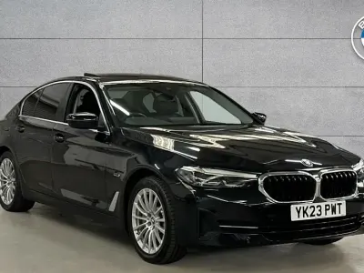 Usado BMW 530e Comfort Edition 288 HP (211 kW) 2023 Preto Sedan