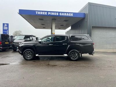 Used Mitsubishi L200 150 HP (110 kW) 2020 Black Pickup