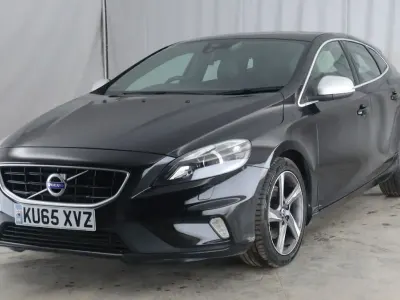 Used Volvo V40 R-Design 120 HP (88 kW) 2015 Black Hatchback