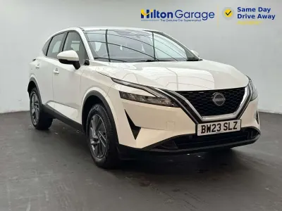 Used Nissan Qashqai Acenta Premium 158 HP (116 kW) 2023 White SUV