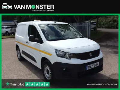 Used Peugeot Partner 2021 White MPV
