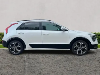 Used Kia Niro 2026 White SUV