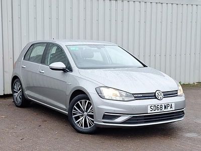 Used VW Golf VII SE 130 HP (95 kW) 2018 Silver Hatchback