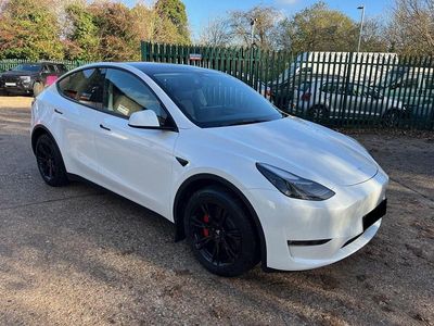 White Used 2023 Tesla Model Y Long Range AWD SUV | £28,995 (A bit pricey)