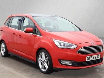 Used Ford Grand C-Max Zetec 100 HP (73 kW) 2015 Red MPV