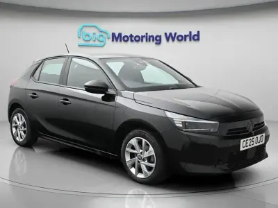 Second-hand Vauxhall Corsa S 100 CP (73 kW) 2025 Negru Hatchback
