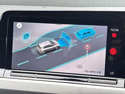 Used VW Golf VIII Life 147 HP (108 kW) 2021 Red Hatchback