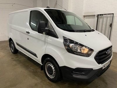 Used Ford Transit Custom 105 HP (77 kW) 2022 White Van