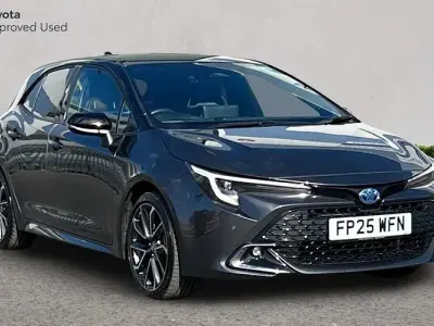 Used Toyota Corolla 196 HP (144 kW) 2025 Decuma grey bitone Hatchback