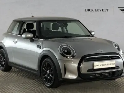 Used Mini Cooper Classic 134 HP (98 kW) 2023 Silver Hatchback