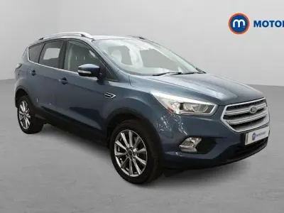 Usado Ford Kuga Titanium 182 CV (133 kW) 2019 Azul SUV