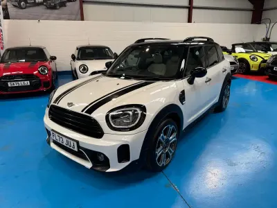 Used Mini Cooper Comfort 2023 White Hatchback