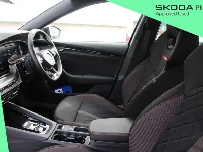 Begagnad Skoda Octavia vRS 147 HK (108 kW) 2023 Grå Kombi