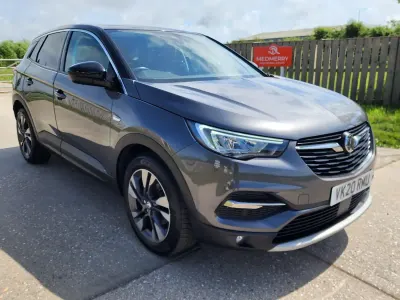 Used Vauxhall Grandland X SRi 130 HP (95 kW) 2020 Grey SUV