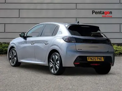 Used Peugeot 208 Allure 101 HP (74 kW) 2025 Other Hatchback