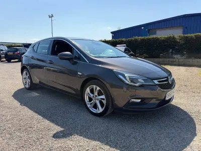 Używany Vauxhall Astra SRi 2016 Szary Hatchback
