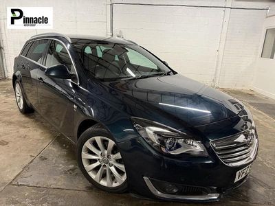 Used Vauxhall Insignia Elite 163 HP (119 kW) 2015 Green Estate