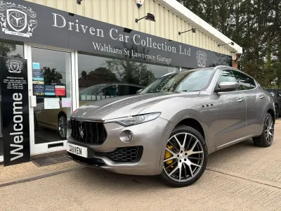 Begagnad Maserati Levante 275 HK (202 kW) 2017 Grå SUV