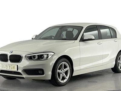 Used BMW 116 Comfort Edition 116 HP (85 kW) 2019 White Hatchback